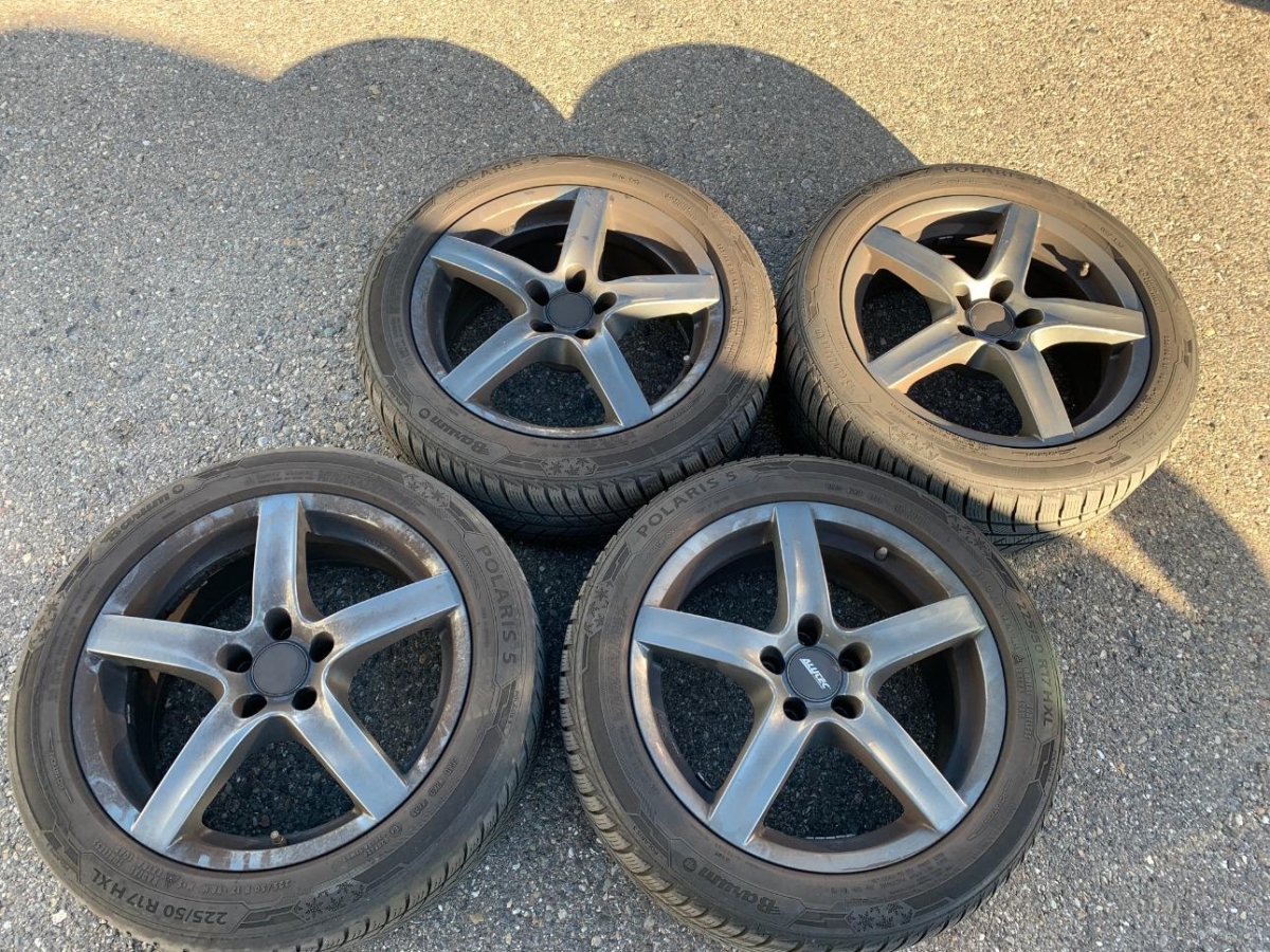 T18