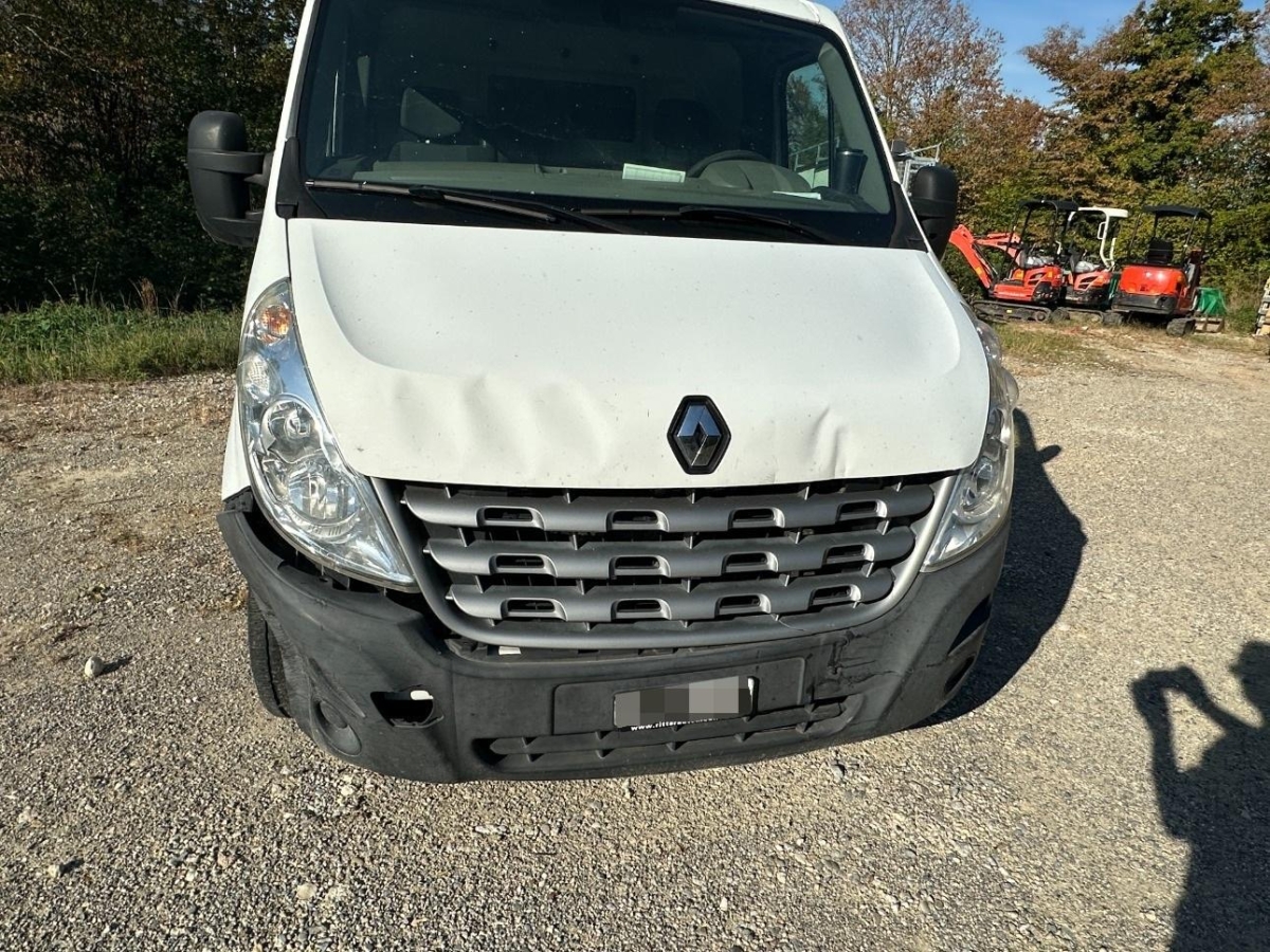 T11