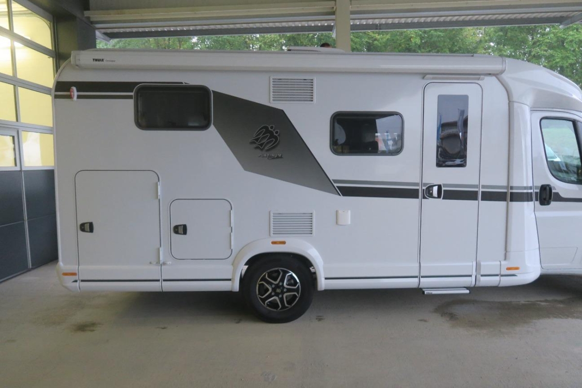 T12